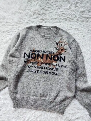 마드모아젤 논논 빅 로고 스웨터 니트