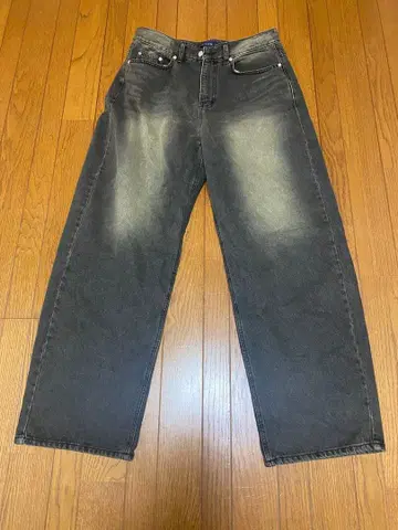 THE CROSS 와이드 레그 데님 다크 그레이