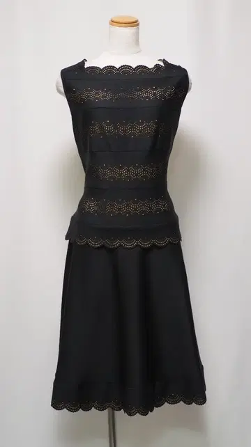 타다시 쇼지 원피스 [ M ] / 11호 정도