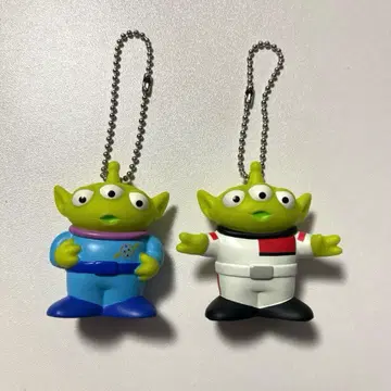 디즈니 캡슐 토이 리틀 그린멘