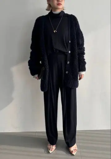 카오스 페르시아몰 가디건 2025 네이비