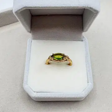 여성용 반지 골드 그린 색석 부착 유품 정리품 앤티크 주얼리