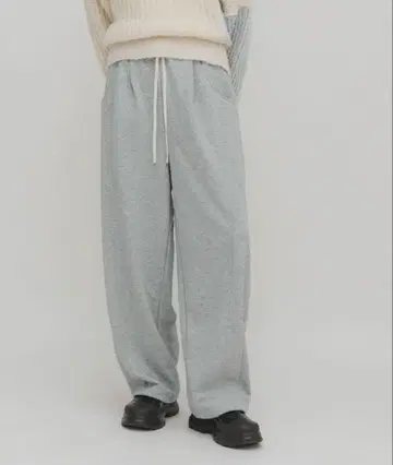 KBF 커브 스웨트 팬츠