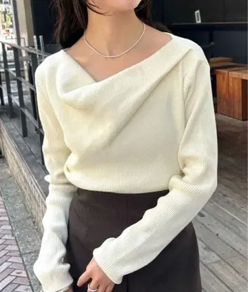 mystic 드레이프 상의