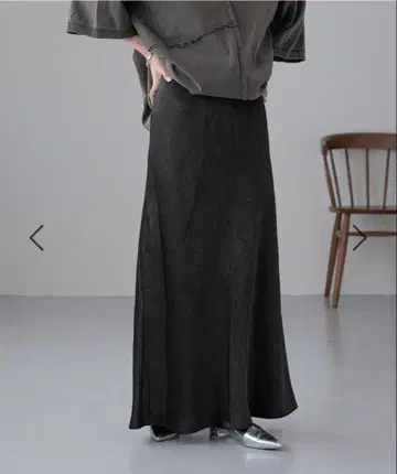 로리즈팜 스트레치 새틴 스커트 블랙 FREE 사이즈