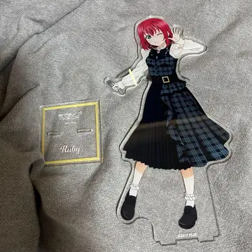 쿠로사와 루비 특대형 아크릴 스탠드 체크 원피스 의상 ver.