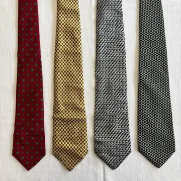 넥타이 4개 묶음 판매