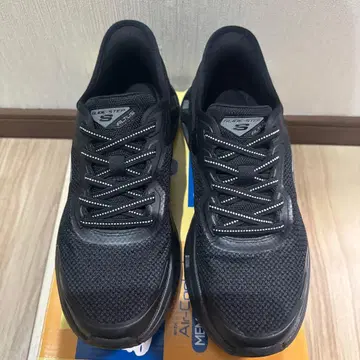 스케쳐스 슬립인즈 남성용 스니커즈 글라이드 스텝 알타 25cm