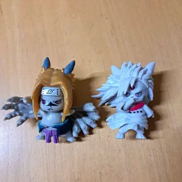 NARUTO 나루토 캐릭터 2체 & 카드 5장