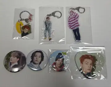 JO1 카와니시 타쿠미 아크릴 키링 캔뱃지