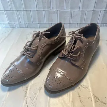 [ 미사용 ] RANDA 스터드 레이스업 슈즈