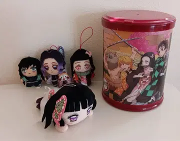 [ 귀멸의 칼날 ] 라운드 BOX + 봉제 인형 세트