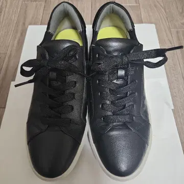 fitfit 스니커즈 (가격 협상 가능)