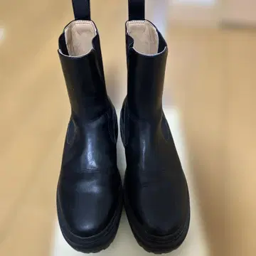 mystic 블랙 가죽 사이드 고어 부츠 통굽