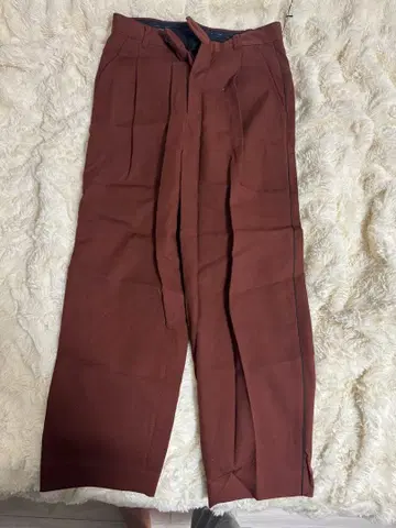 UNITED TOKYO 브라운 플리츠 팬츠