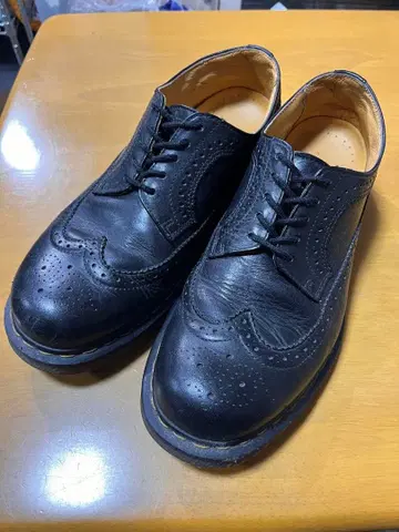 닥터 마틴 11845 블랙 가죽 신발 US 9 27cm