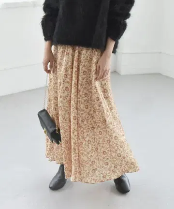 쉽스 quaranciel TROUILLET 플라워 프린트 플레어 스커트