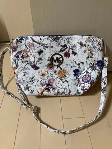 Michael Kors 플로럴 숄더백