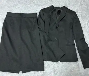 UNTITLED 그레이 스커트 수트 비즈니스 새출발