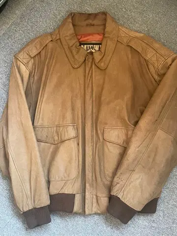 A-2 플라이트 자켓 모델 가죽 자켓 사이즈 46 브라운