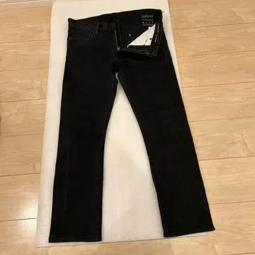 KURO denim 슬림 핏 블랙 데님