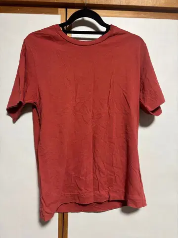 MHL. 빨간색 크루넥 T셔츠 M 사이즈