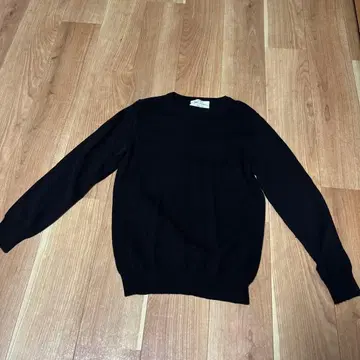 WHITE CASHMERE 블랙 스웨터 M 사이즈