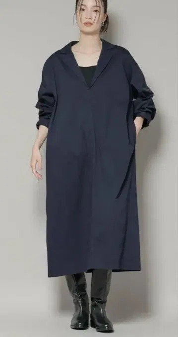 나노 유니버스 테일러드 칼라 롱 원피스 네이비