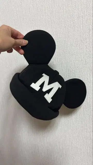 미키마우스 귀 달린 블랙 캡