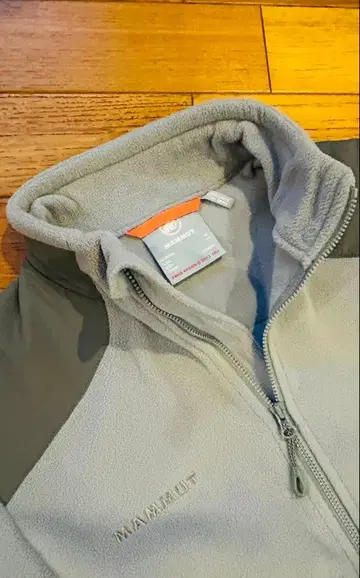 [새상품급 무료배송] MAMMUT 라이트 플리스 자켓/라이트 그레이