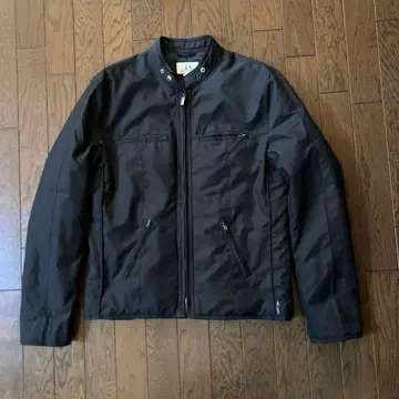 ARMANI EXCHANGE 블랙 재킷