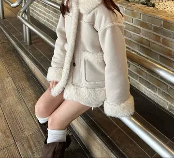 Chico 무스탕 루즈 자켓 아이보리