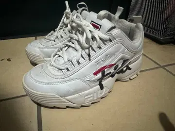 FILA 화이트 스니커즈 24.0