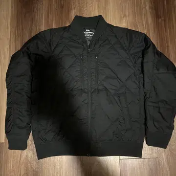 UNIQLO 화이트 마운티니어링 다운 자켓