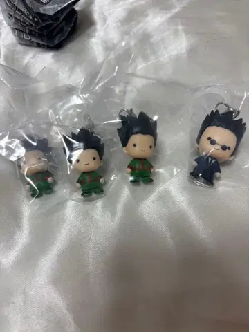 HUNTER x HUNTER 곤 레오리오 메지루시 액세서리