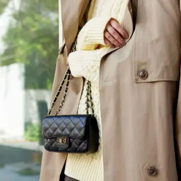 [새상품급] AULENTTI 체인 미니 숄더백 가죽 퀼팅 블랙