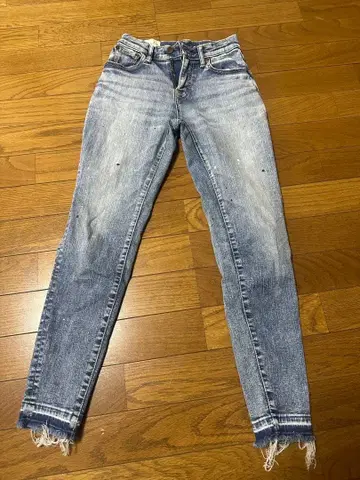 Big John 스키니 데님 라이트 블루 페인트 컷팅