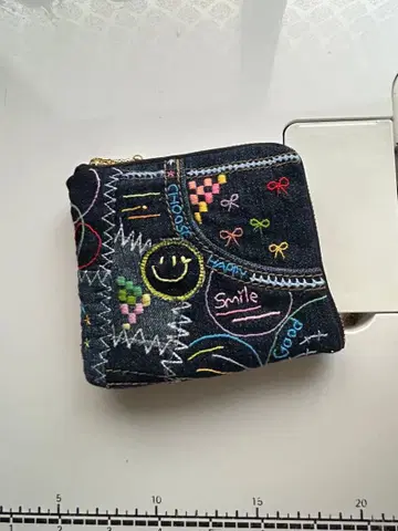 데님 리메이크 자수 L자 지갑