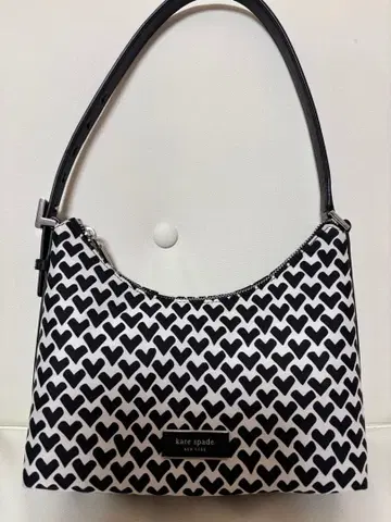 케이트 스페이드 하트 무늬 숄더백