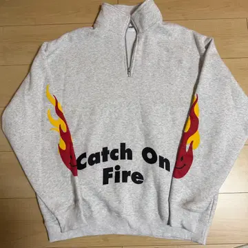 LAZY GOD Catch On Fire 하프 지퍼 맨투맨