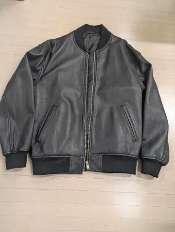 블랙 레더 봄버 자켓
