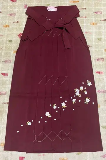 하카마 95cm 크림슨 자수 졸업식