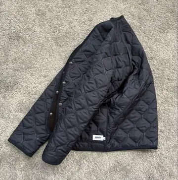 ARMEN 퀼팅 자켓 네이비