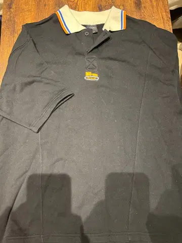 HUF 블랙 피케 셔츠 M 사이즈