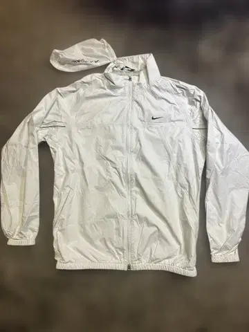 Nike 화이트 자켓 L 방풍성 & 방수성 다가오는 계절에 딱