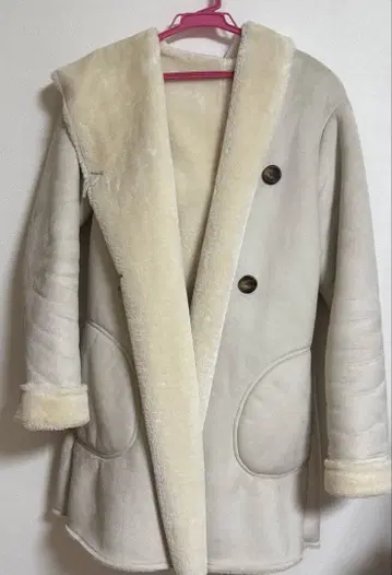 Million Carats 무스탕 코트