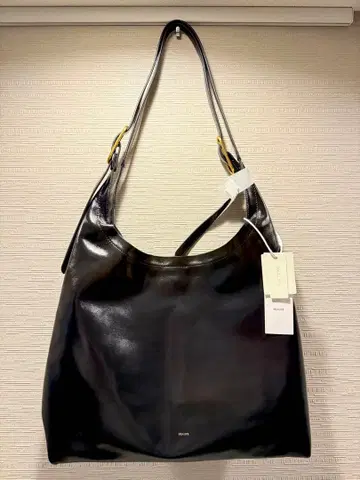 [ 새상품 ] BEAURE 레 카우 가죽 BIG 트라이앵글 토트