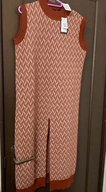 aga 아르가 슬리브리스 니트 원피스