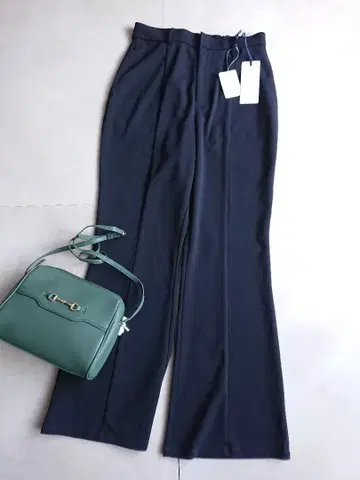 미사용 SHIPS quaranciel 세미 플레어 팬츠