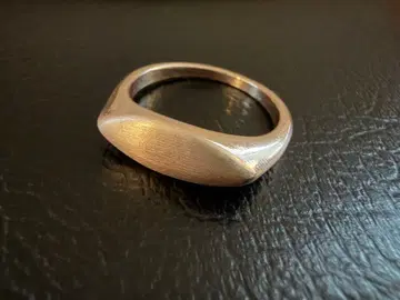 새상품 투모로우랜드 타원형 금속제 반지 16호 정가 18000엔